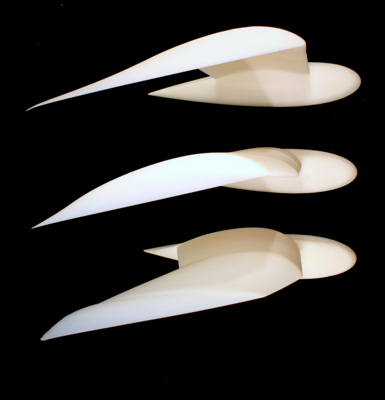 Figure from “Gull-inspired joint-driven wing morphing allows adaptive longitudinal flight control”